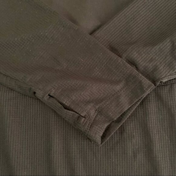 Fabletics womens athletic workout long sleeve top with side cinch in black - Picture 5 of 7